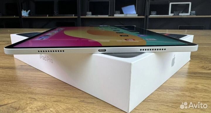 iPad Pro 12.9 m1 1tb как новый