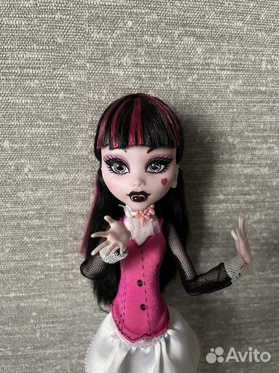 Кукла Monster High Дракулаура Базовая