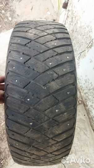 Goodyear Ultragrip Ice Arctic 195/60 R15