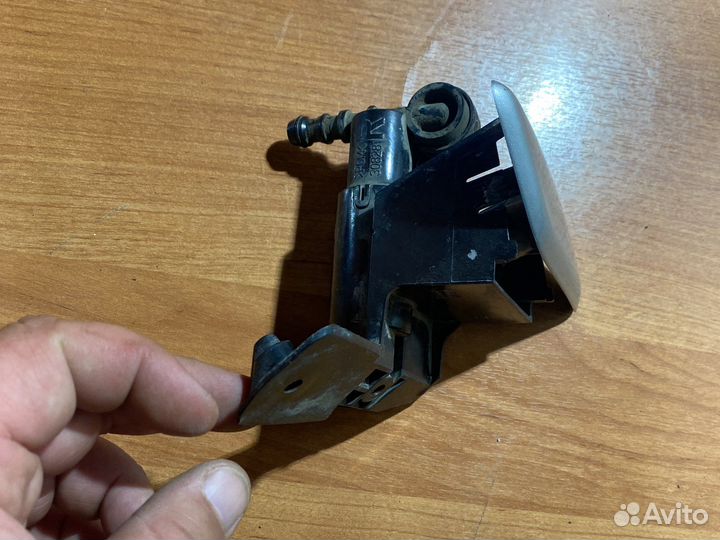 Toyota corolla 150 форсунка омывателя фары правая