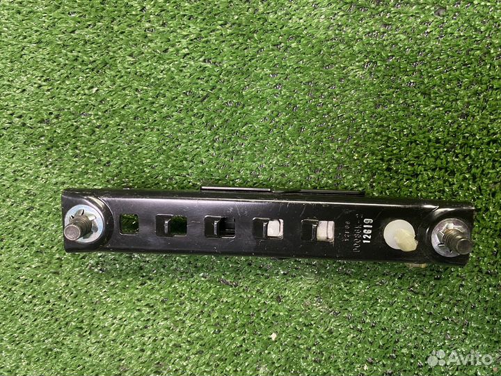 Механизм регулировки ремня безопасности Cruze