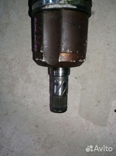 Полуось передняя правая (приводной вал, шрус) Mazd