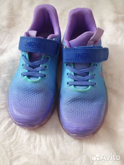 Кроссовки для девочки