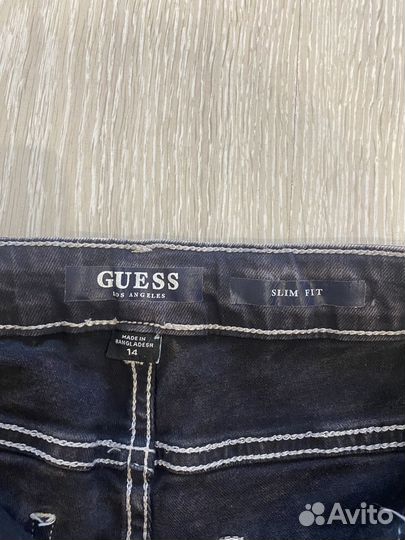 Джинсы guess