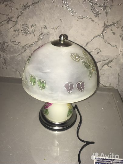 Лампа настольная