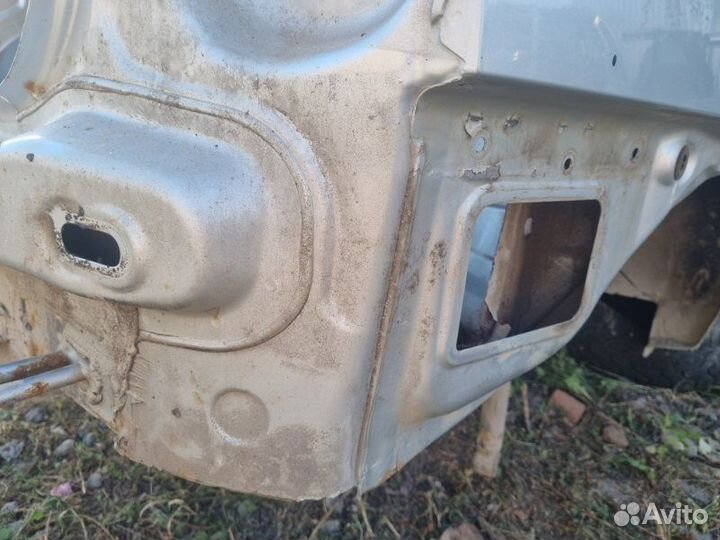 Крыло заднее правое Renault Logan