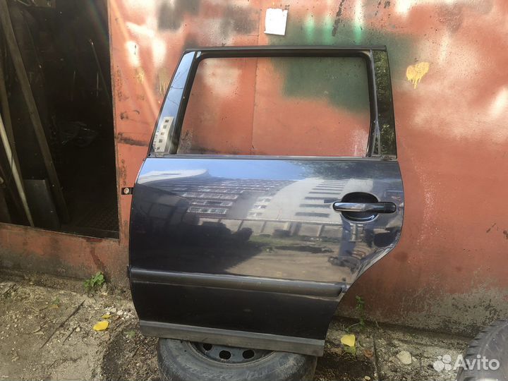 VW Passat B5 Дверь задняя левая универсал