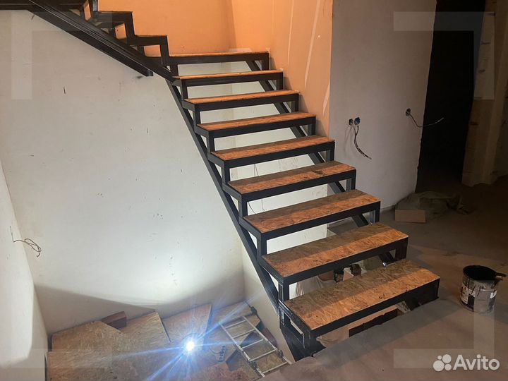 Лестрица из металлокаркаса