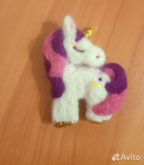 Брошки из шерсти