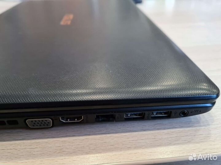 Ноутбук asus