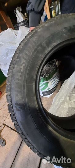 Bridgestone Ice Cruiser 7000S 215/65 R16