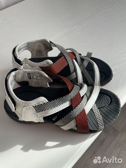 Сандали reima