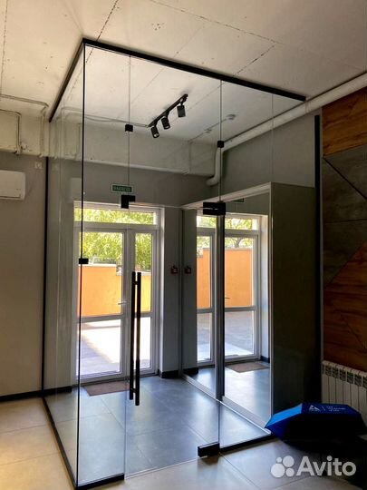 Дверная перегородка