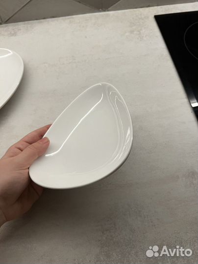 Тарелка треугольная