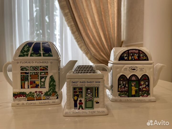Чайники, сахарница домики. Фарфор. Wade. Англия