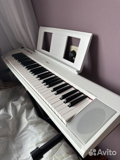 Цифровое пианино yamaha