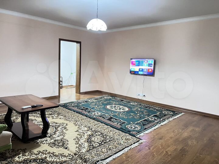 2-к. квартира, 84 м², 4/9 эт.