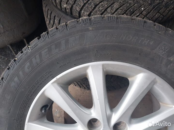 Michelin X-Ice North 4 16/60 R16