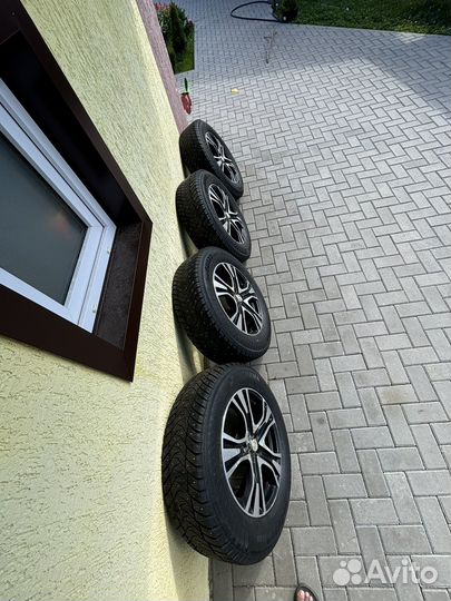 Комплект зимних колес r17