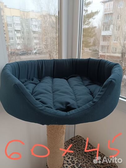 Лежанка для собачек и кошек