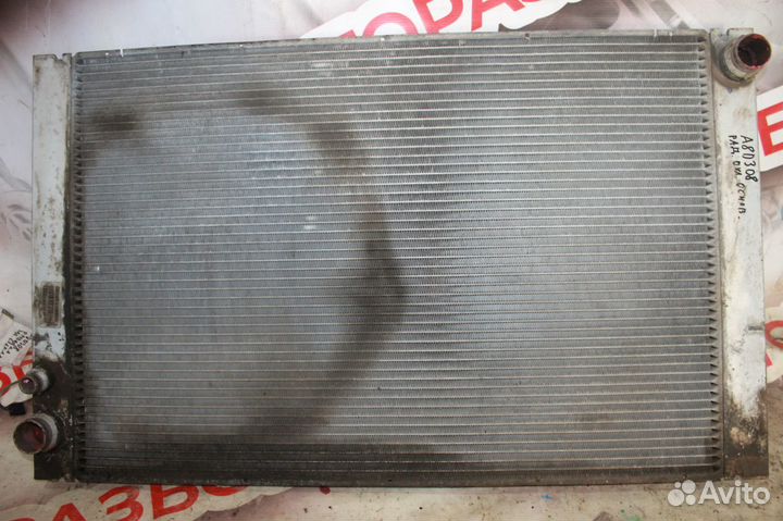 Радиатор охлаждения Audi A8 D3