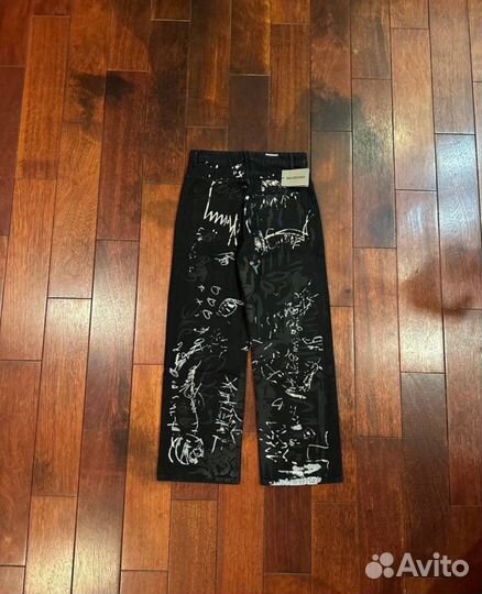 Balenciaga baggy 23ss graffiti джинсы на руках