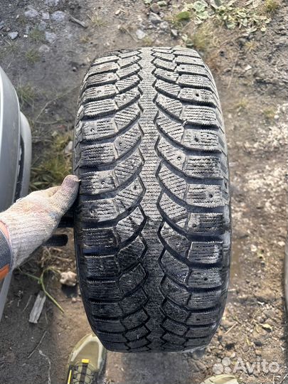 Bridgestone Blizzak 6 215/60 R16 45W