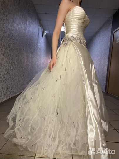 Платье свадебное/вечернее размер s