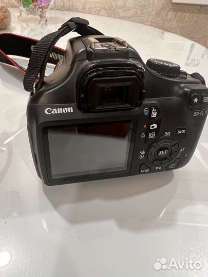 Зеркальный фотоаппарат