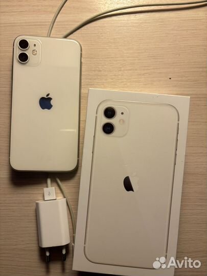 iPhone 11, 64 ГБ