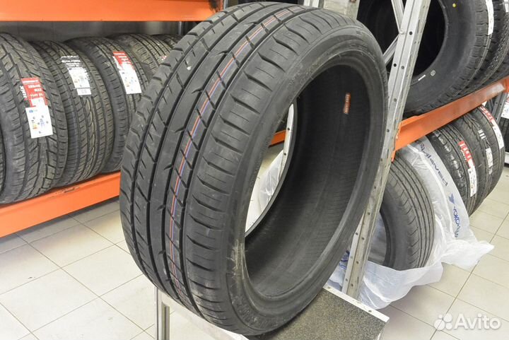 Bearway BW118 265/40 R20 100W