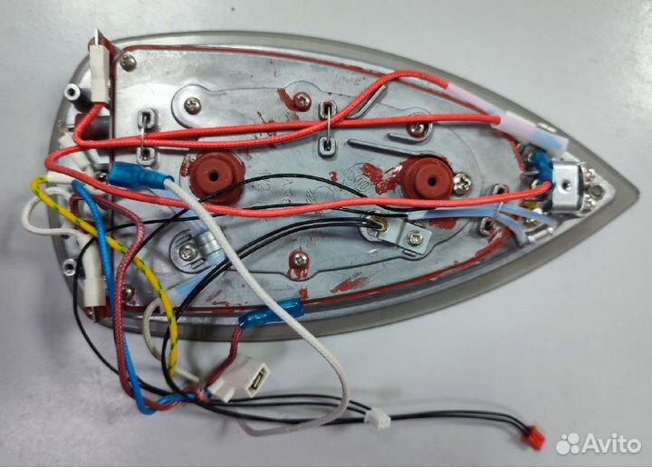 Подошва с бойлером для утюга Bork I601 б/у