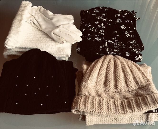 Головные уборы для женщин в ассортименте