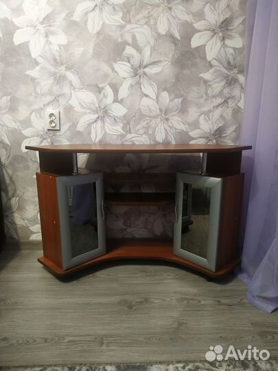 Тумба под телевизор бу