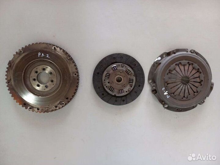 Маховик Корзина диск сцепления Renault Logan седан