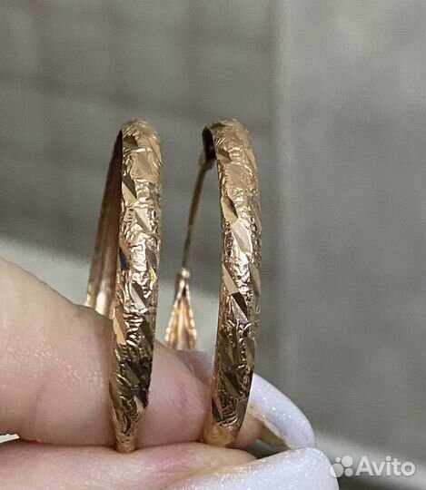 Золотые серьги конго