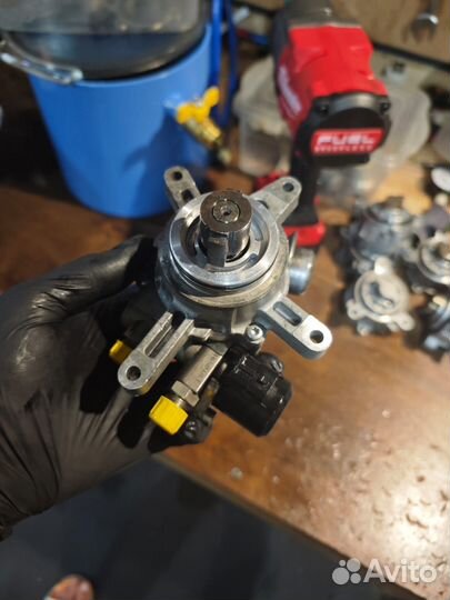 Топливный Насос тндв Porsche 4.8 атмосферный