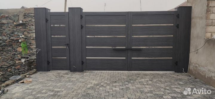 Ворота с калиткой распашные