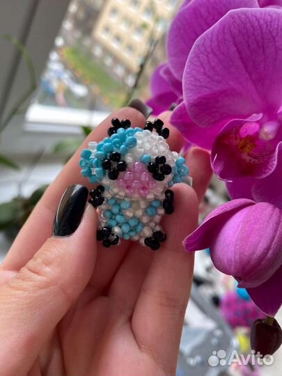 Коровка - амигуруми (фигурка из бисера)