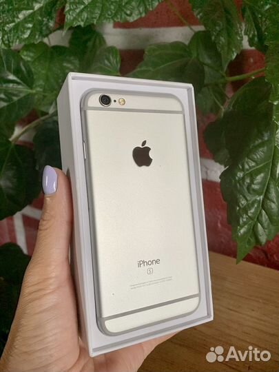 Телефон iPhone 6s 64 gb