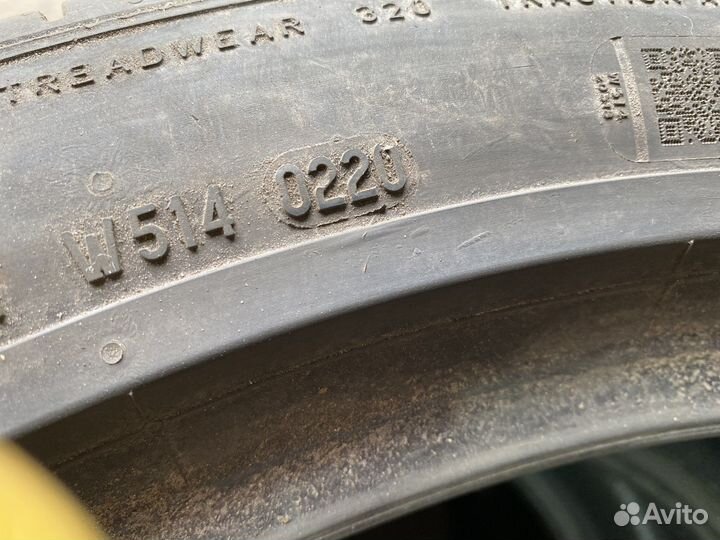 Pirelli P Zero 275/40 R21
