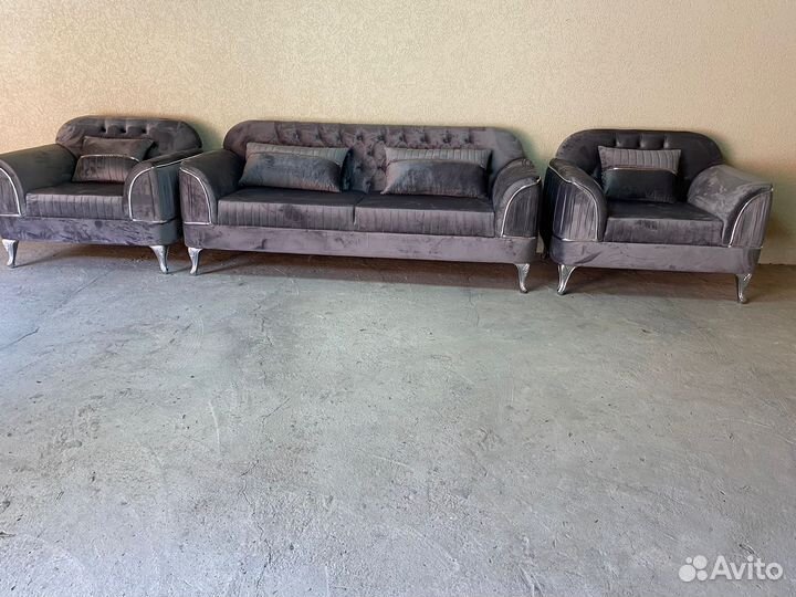 Манго тройка