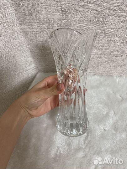 Хрустальная ваза