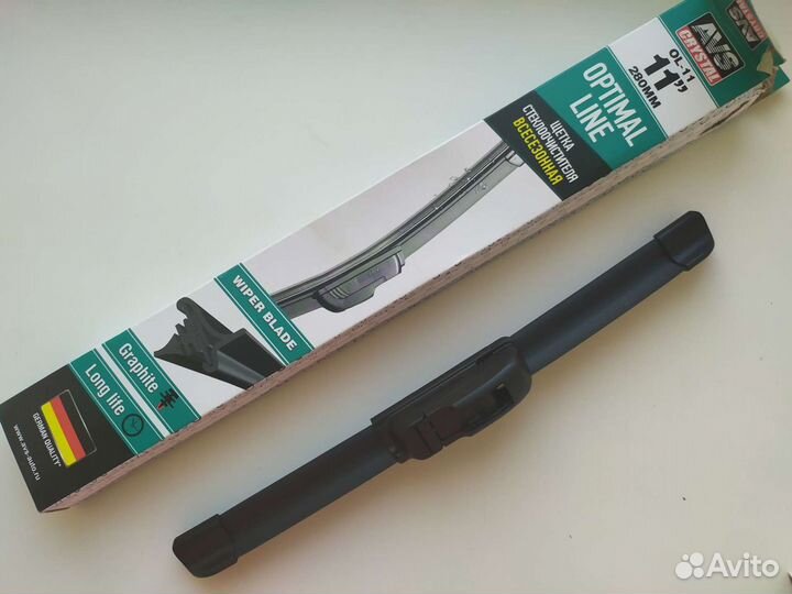 Новая бескаркасная щётка AVS 28 см