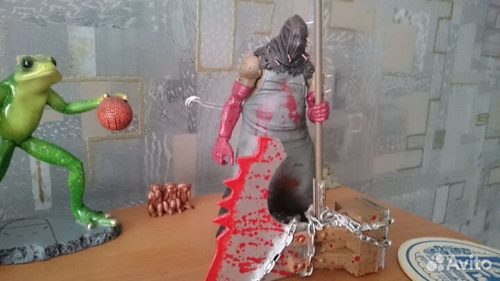Neca Resident Evil - Executioner Majini
