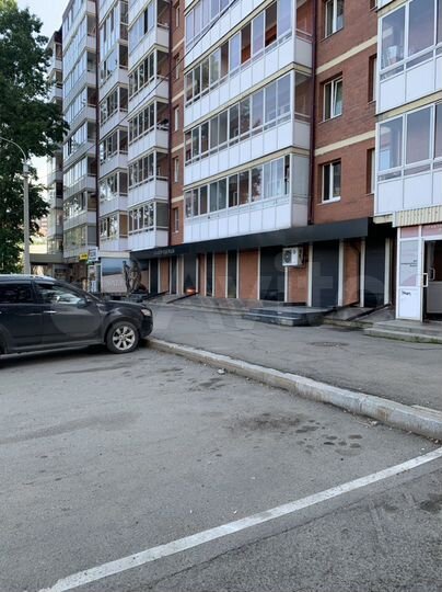 Торговая площадь, 65 м²