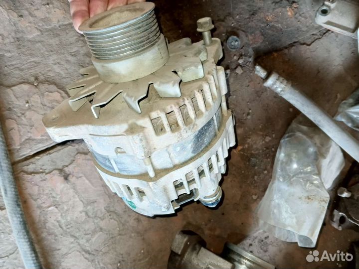 Генератор isuzu elf