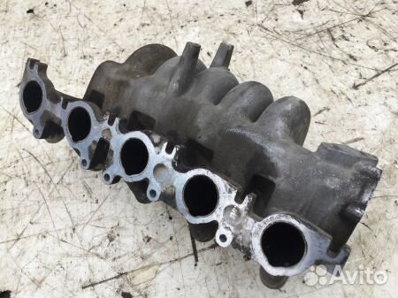 Впускной коллектор Вольво