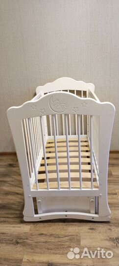 Детская Кровать и пеленальный комод