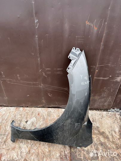 Крыло переднее левое Mazda 3 BL 2009-2013г